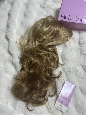 Paula Young Wavy strawberry blonde wig
